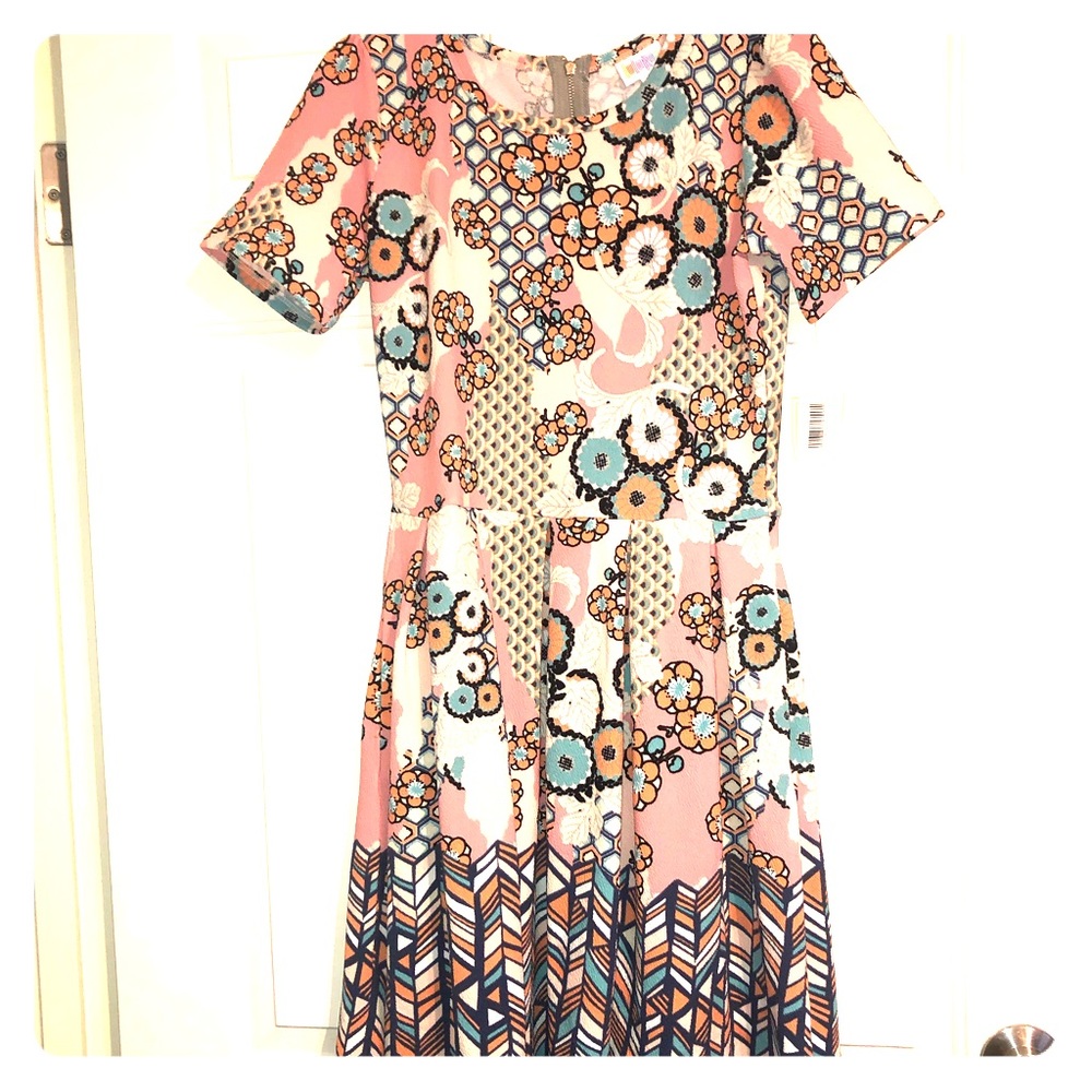 Lularoe Amelia dress